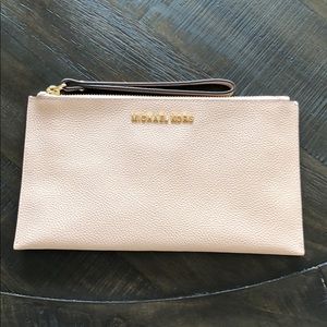 Michael Kors blush clutch - Never been used